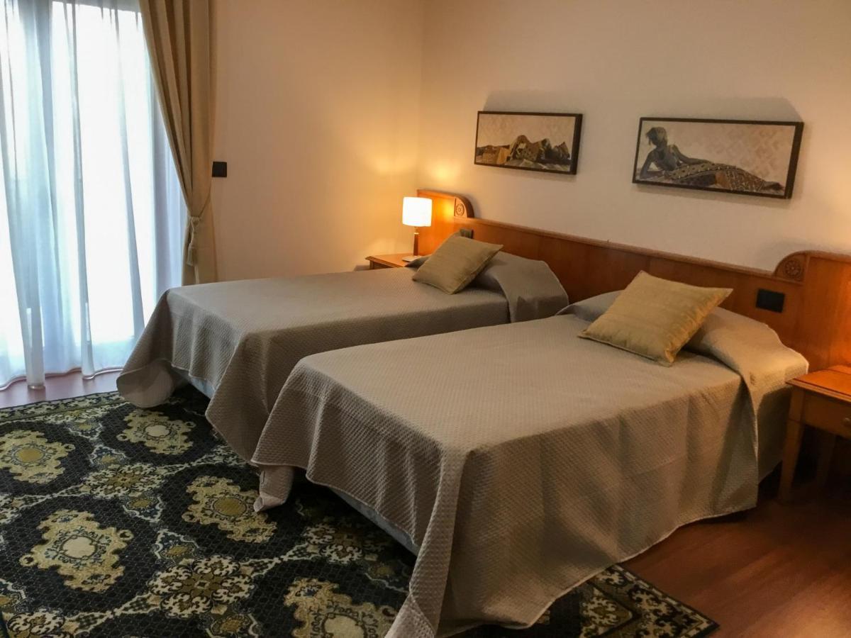 Erania Hotell Sala Consilina Eksteriør bilde