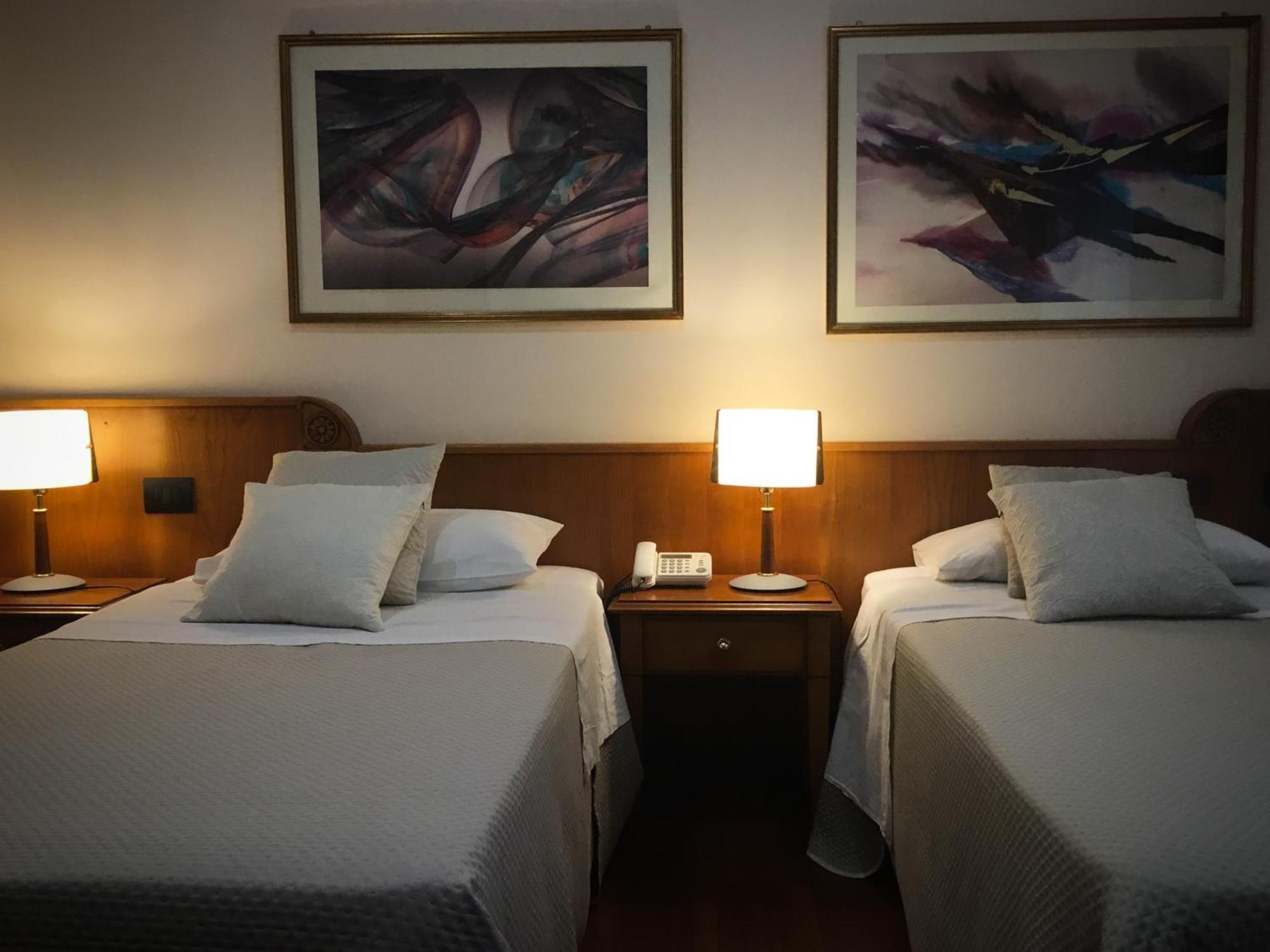 Erania Hotell Sala Consilina Eksteriør bilde