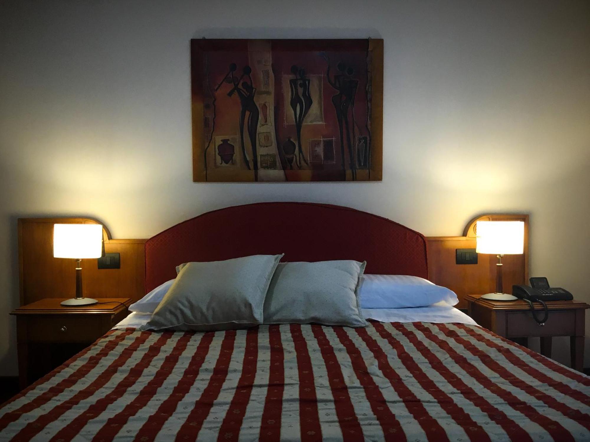 Erania Hotell Sala Consilina Eksteriør bilde