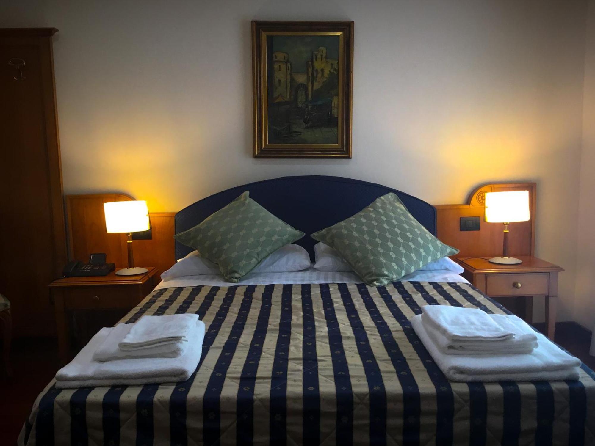 Erania Hotell Sala Consilina Eksteriør bilde